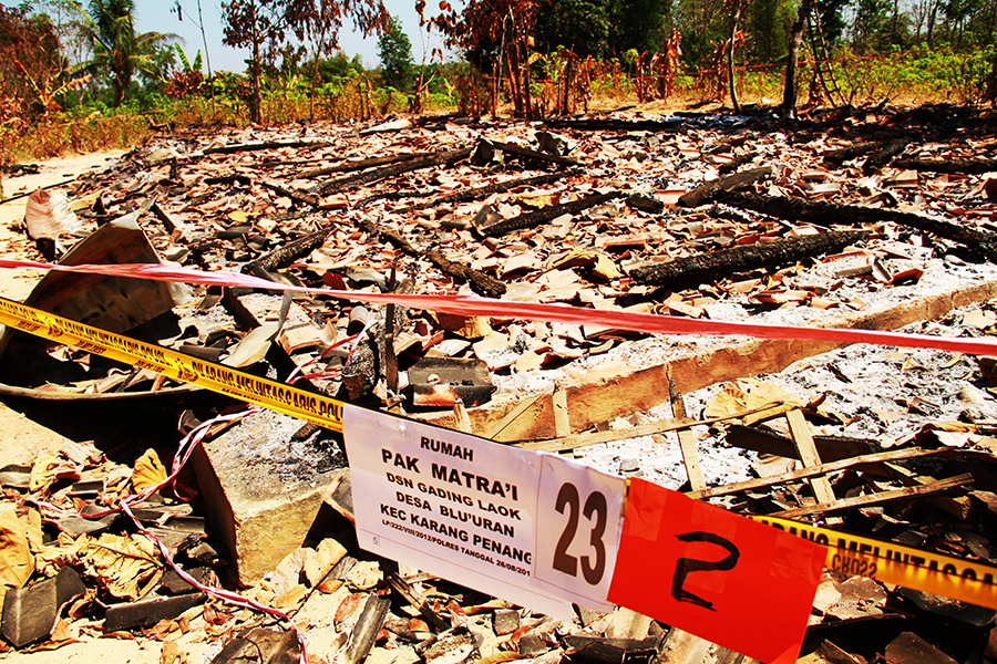 Reruntuhan Rumah Kelompok Syiah Sampang